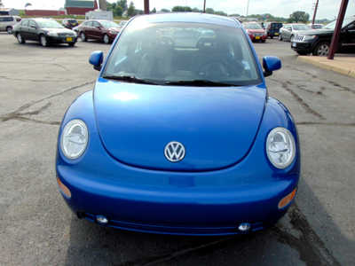 1998 Volkswagen Beetle, $5995. Photo 6