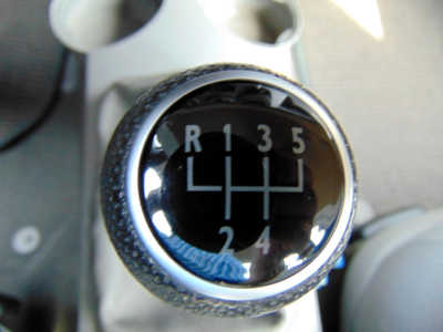 1998 Volkswagen Beetle, $5995. Photo 9
