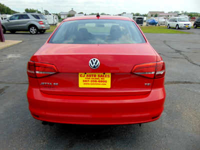 2015 Volkswagen Jetta, $4995. Photo 3