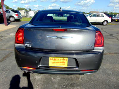 2016 Chrysler 300, $14995. Photo 3