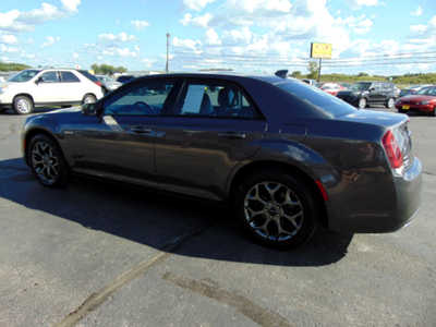 2016 Chrysler 300, $14995. Photo 4