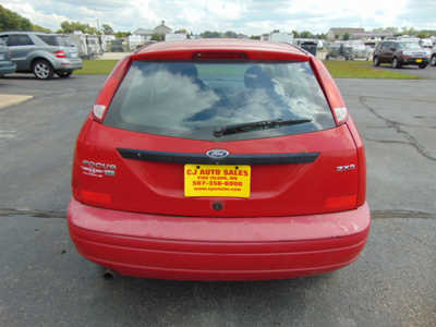 2006 Ford Focus, $1200. Photo 3
