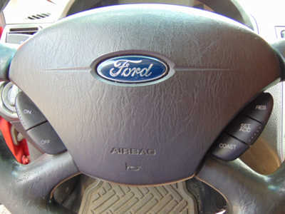 2006 Ford Focus, $1200. Photo 9