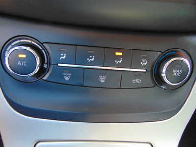 2015 Nissan Sentra, $5995. Photo 9