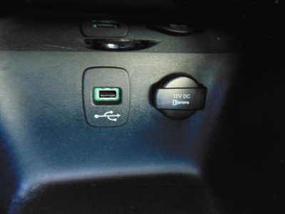 2011 Chrysler 200, $4495. Photo 10