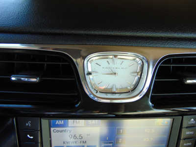 2011 Chrysler 200, $4495. Photo 7