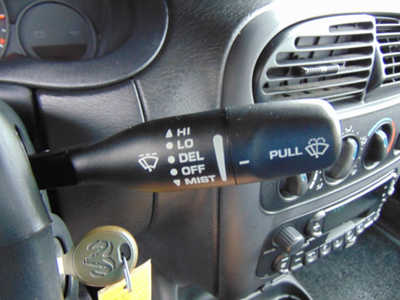 2005 Dodge Neon, $5495. Photo 10
