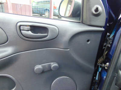 2005 Dodge Neon, $5495. Photo 11