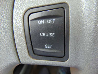 2006 Jeep Grand Cherokee, $3995. Photo 9