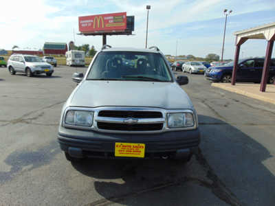 2003 Chevrolet Tracker, $2795. Photo 2