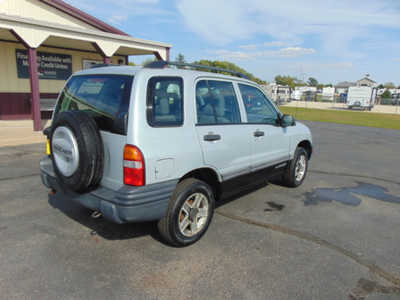 2003 Chevrolet Tracker, $2795. Photo 6