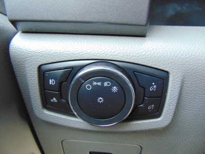 2015 Ford F150 Crew Cab, $13995. Photo 12