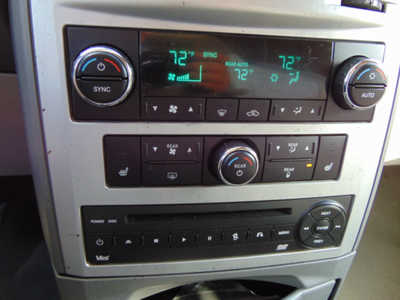 2008 Chrysler Town & Country, $3995. Photo 11