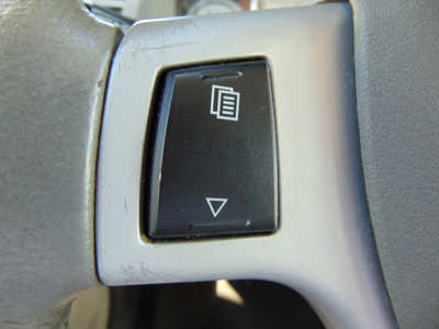 2008 Chrysler Town & Country, $3995. Photo 12