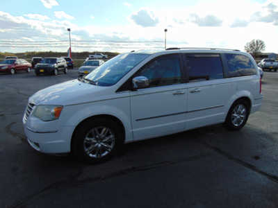 2008 Chrysler Town & Country, $3995. Photo 5