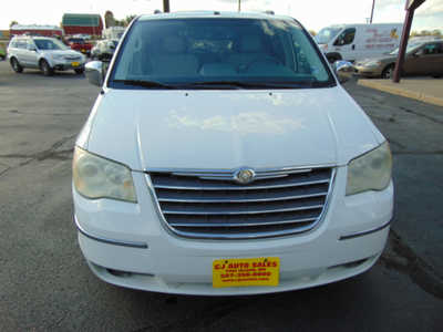 2008 Chrysler Town & Country, $3995. Photo 6