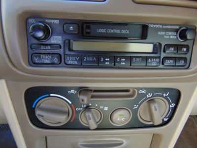 1998 Toyota Corolla, $4295. Photo 8