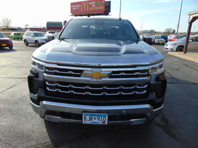 2023 Chevrolet 1500 Crew Cab, $52995. Photo 8