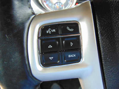 2014 Chrysler Town & Country, $6495. Photo 12