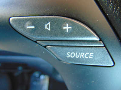 2016 Nissan Pathfinder, $4495. Photo 11