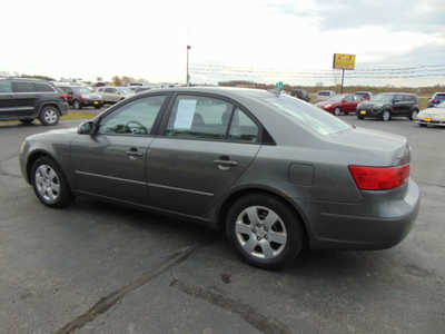2010 Hyundai Sonata, $2995. Photo 4