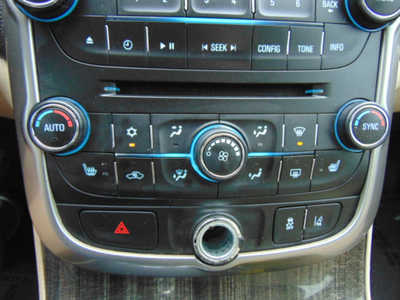 2014 Chevrolet Malibu, $5995. Photo 8