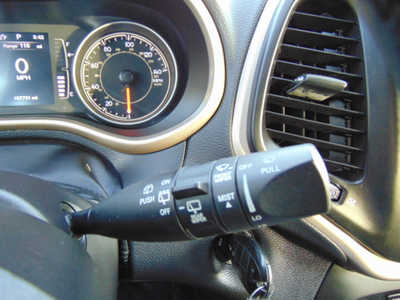 2016 Jeep Cherokee, $9995. Photo 12