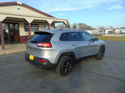 2016 Jeep Cherokee, $9995. Photo 6
