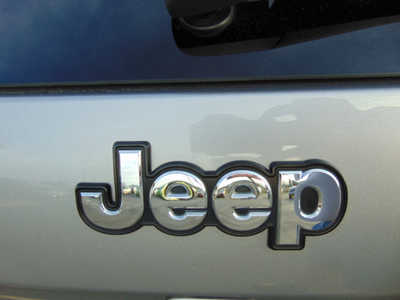 2016 Jeep Cherokee, $9995. Photo 9