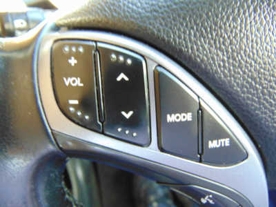 2013 Hyundai Elantra, $2495. Photo 10