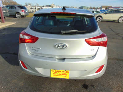 2013 Hyundai Elantra, $2495. Photo 3