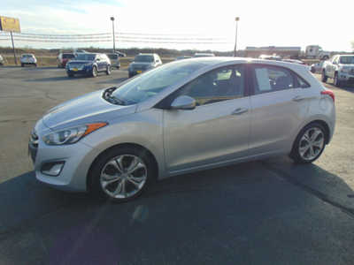 2013 Hyundai Elantra, $2495. Photo 5
