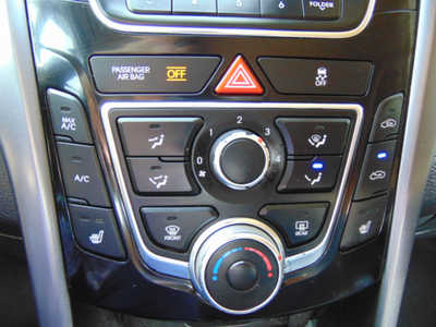 2013 Hyundai Elantra, $2495. Photo 8