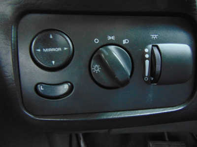 2005 Dodge Grand Caravan, $2595. Photo 12