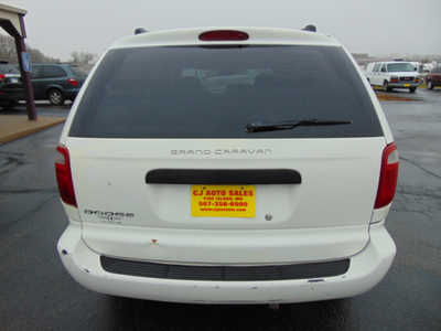2005 Dodge Grand Caravan, $2595. Photo 3