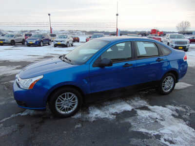 2011 Ford Focus, $3495. Photo 5