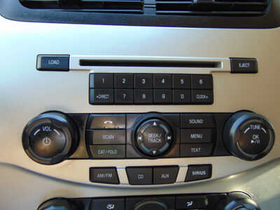 2011 Ford Focus, $3495. Photo 8