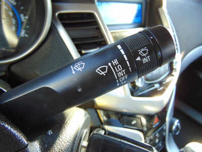 2016 Chevrolet Cruze, $3495. Photo 12