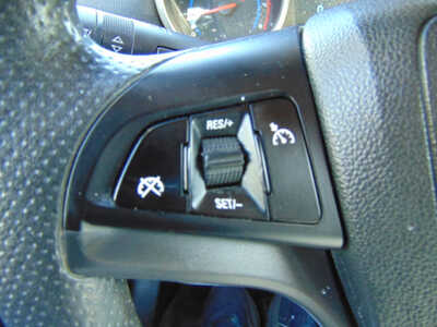 2016 Chevrolet Cruze, $3495. Photo 9