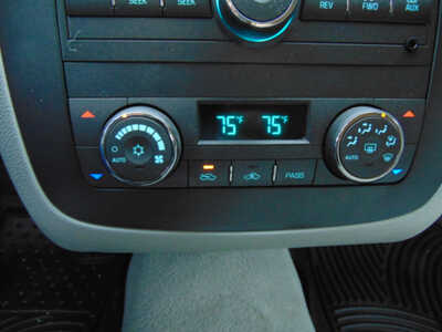 2007 Buick Lucerne, $4495. Photo 8