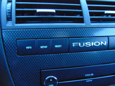 2008 Ford Fusion, $3495. Photo 7