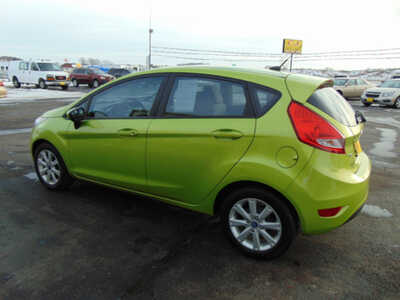 2012 Ford Fiesta, $4495. Photo 4