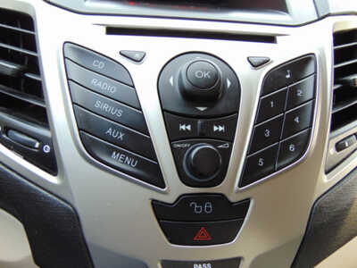 2012 Ford Fiesta, $4495. Photo 7