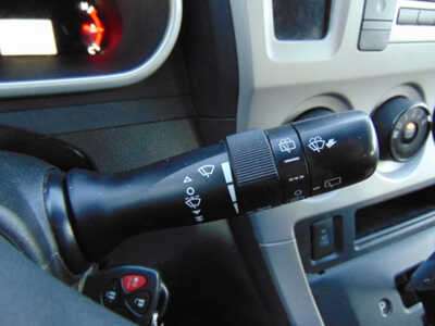 2009 Pontiac Vibe, $2595. Photo 12