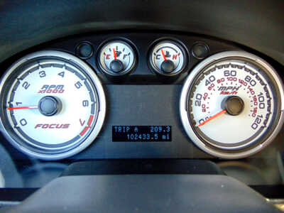 2010 Ford Focus, $4495. Photo 8