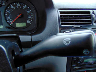 2001 Volkswagen Jetta, $4495. Photo 11