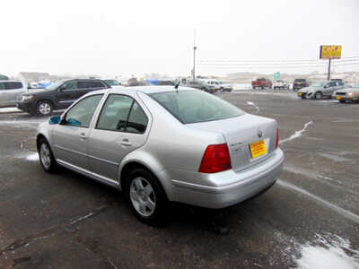 2001 Volkswagen Jetta, $4495. Photo 4
