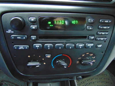 2002 Ford Taurus, $1800. Photo 7