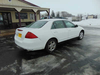 2007 Honda Accord, $1800. Photo 6