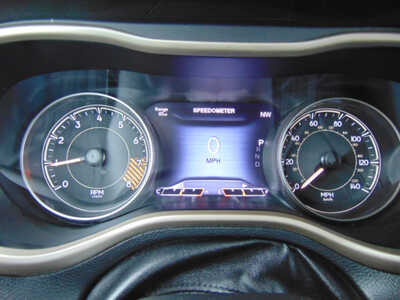 2014 Jeep Cherokee, $9295. Photo 8